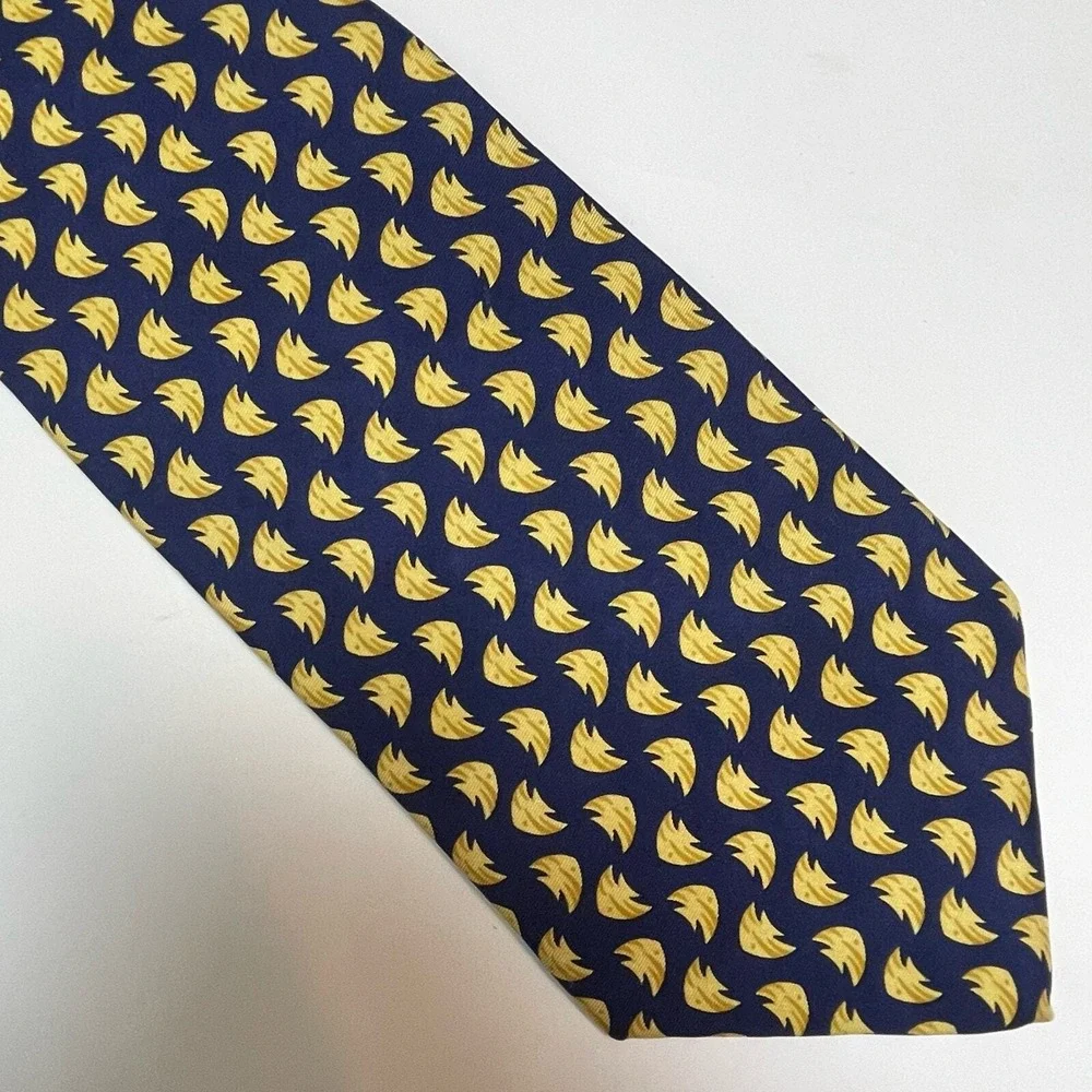 J. Crew 100% Silk Novelty Necktie Fish Blue Yellow‎